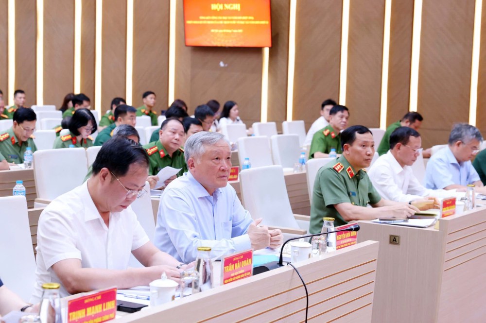 Cac dai bieu du hoi nghi ve cong tac dac xa. Anh: Nguyen Hoang
