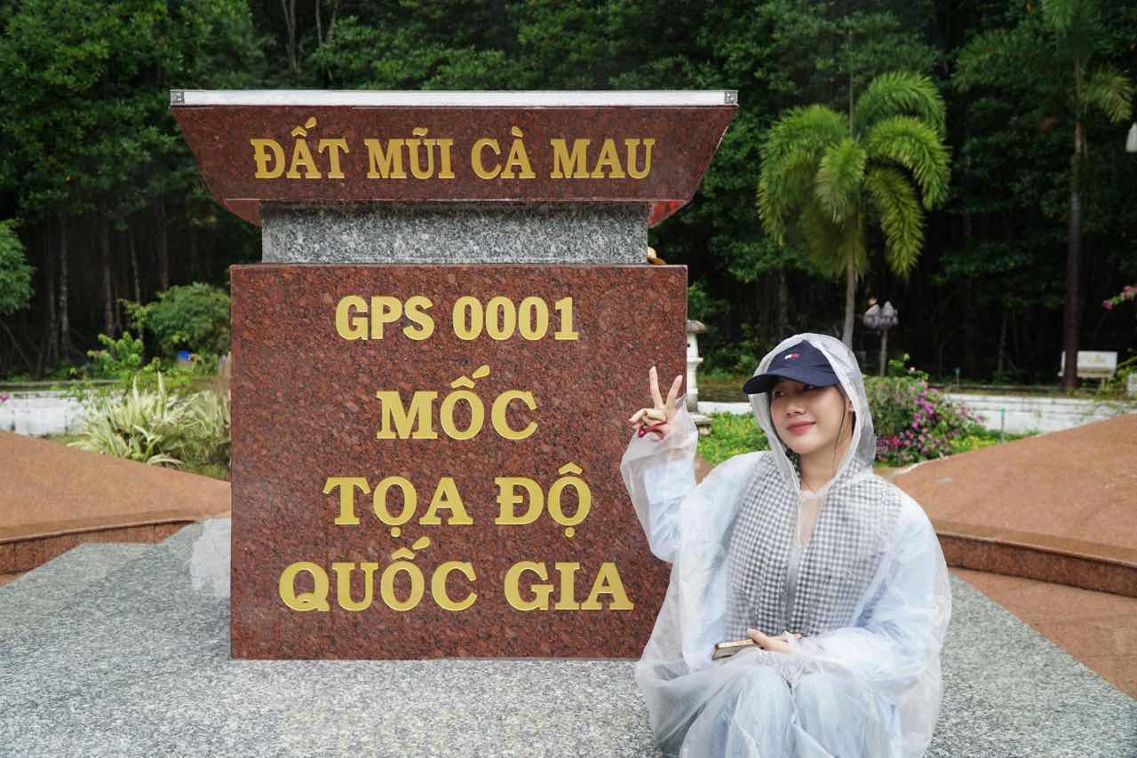 Cot moc toa do Quoc gia GPS 0001 la diem check-in khong the bo lo khi den voi vung dat Mui Ca Mau. Anh: Thanh Chan