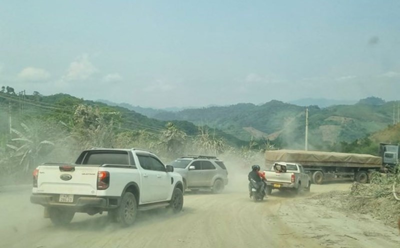 National Highway 14H. Photo: Phi Long