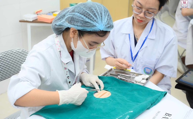 The expected tuition fee for Hanoi Medical University in 2025-2026 is between 16.9-62.2 million VND/year depending on the major. Photo: Hanoi Medical University