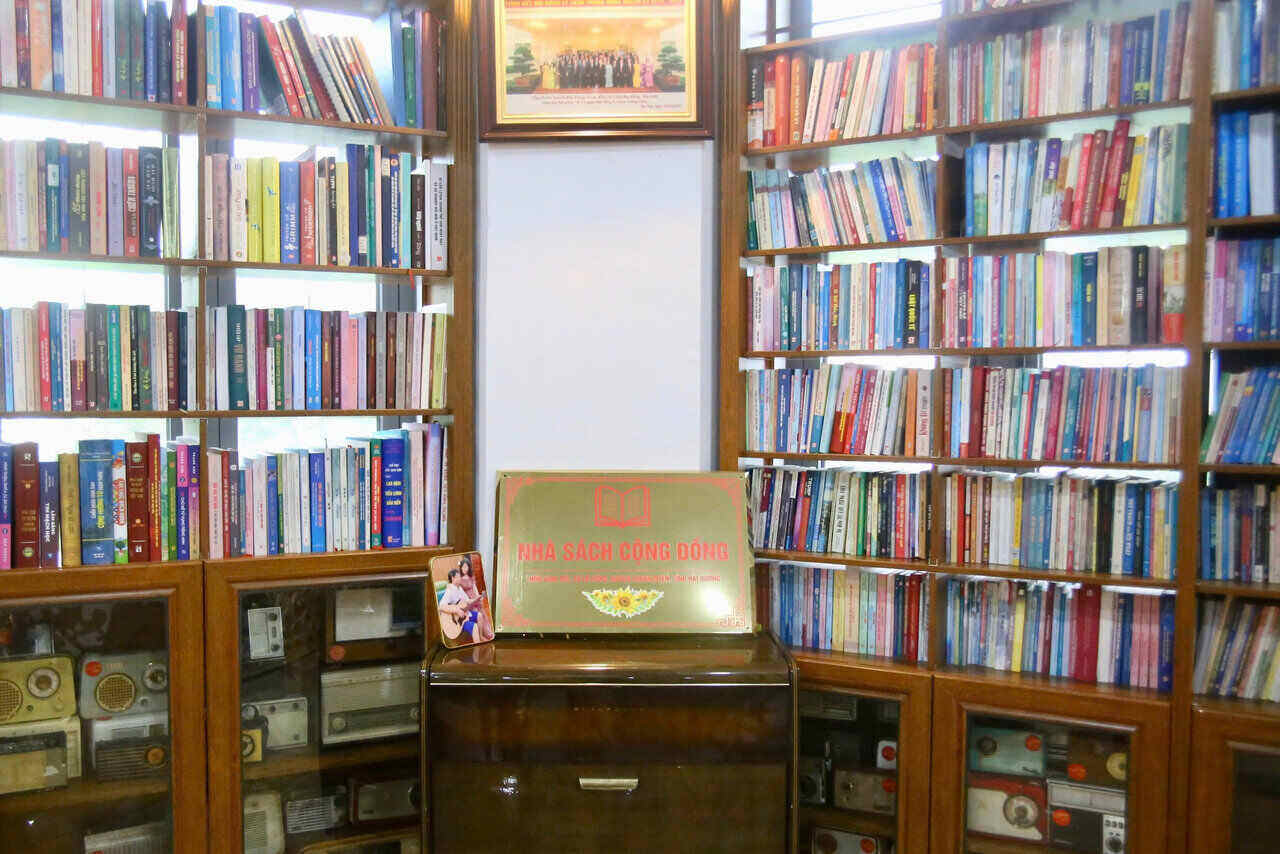 Spreading the reading culture from Bac Thanh Mien community bookstore. Photo: Phuong Anh