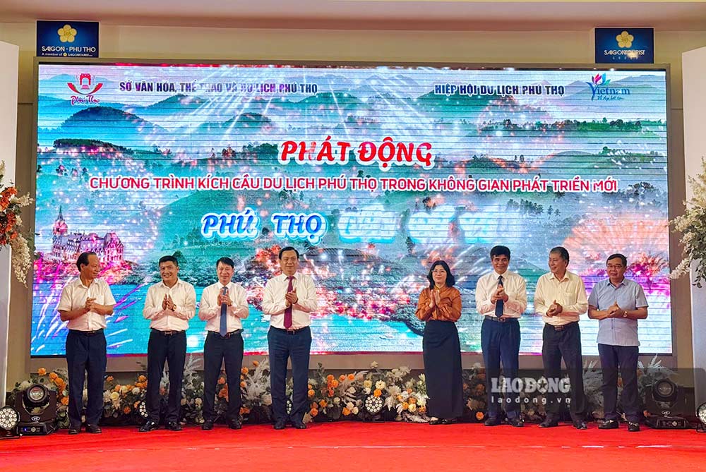 Phu Tho phat dong chuong trinh kich cau du lich trong khong gian phat trien moi. Anh: Hai An