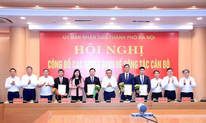 4 cán bộ được đề xuất bầu bổ sung chức vụ Ủy viên UBND TP Hà Nội