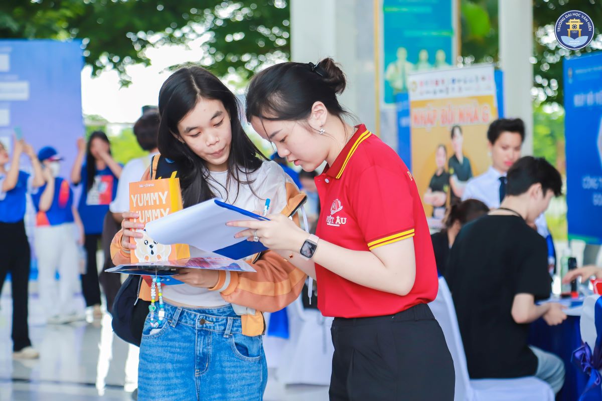La mot trong so cac su kien trong diem, thu hut sinh vien cac nganh tham gia.