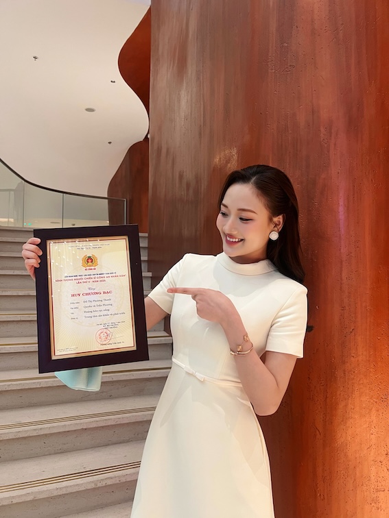 A hau Phuong Thanh quyet tam theo duoi con duong dien xuat. Anh: Nhan vat cung cap. 