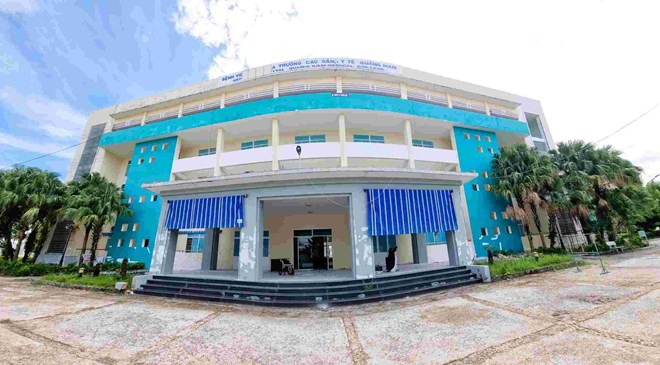 Trường Cao đẳng Y tế Quảng Nam xác nhận nợ, người lao động tiếp tục khởi kiện đòi lương