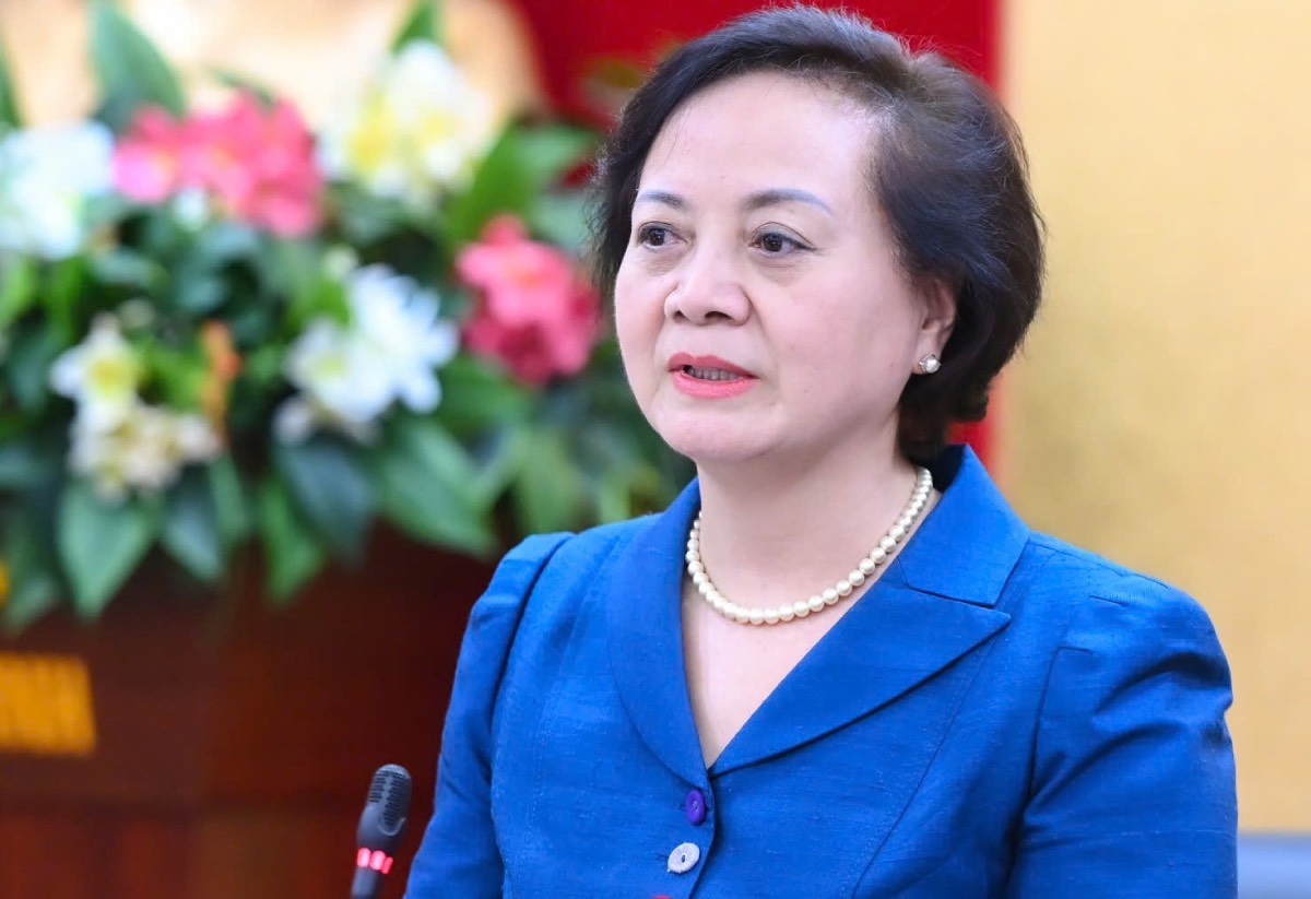 Pham Thi Thanh Tra 장관은 2025년 7월과 8월의 기본 급여에 대한 임무를 언급했습니다. 사진: 내무부