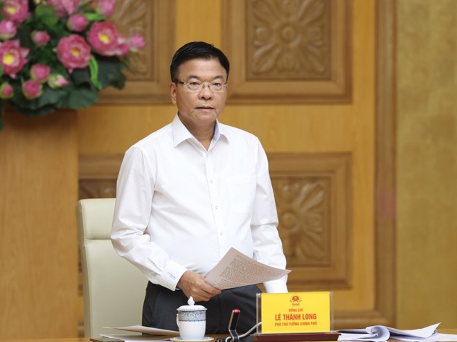 레탄롱 부총리는 의료진에 대한 급여 제도와 보상 정책을 연구해야 한다고 밝혔습니다. 사진: VGP