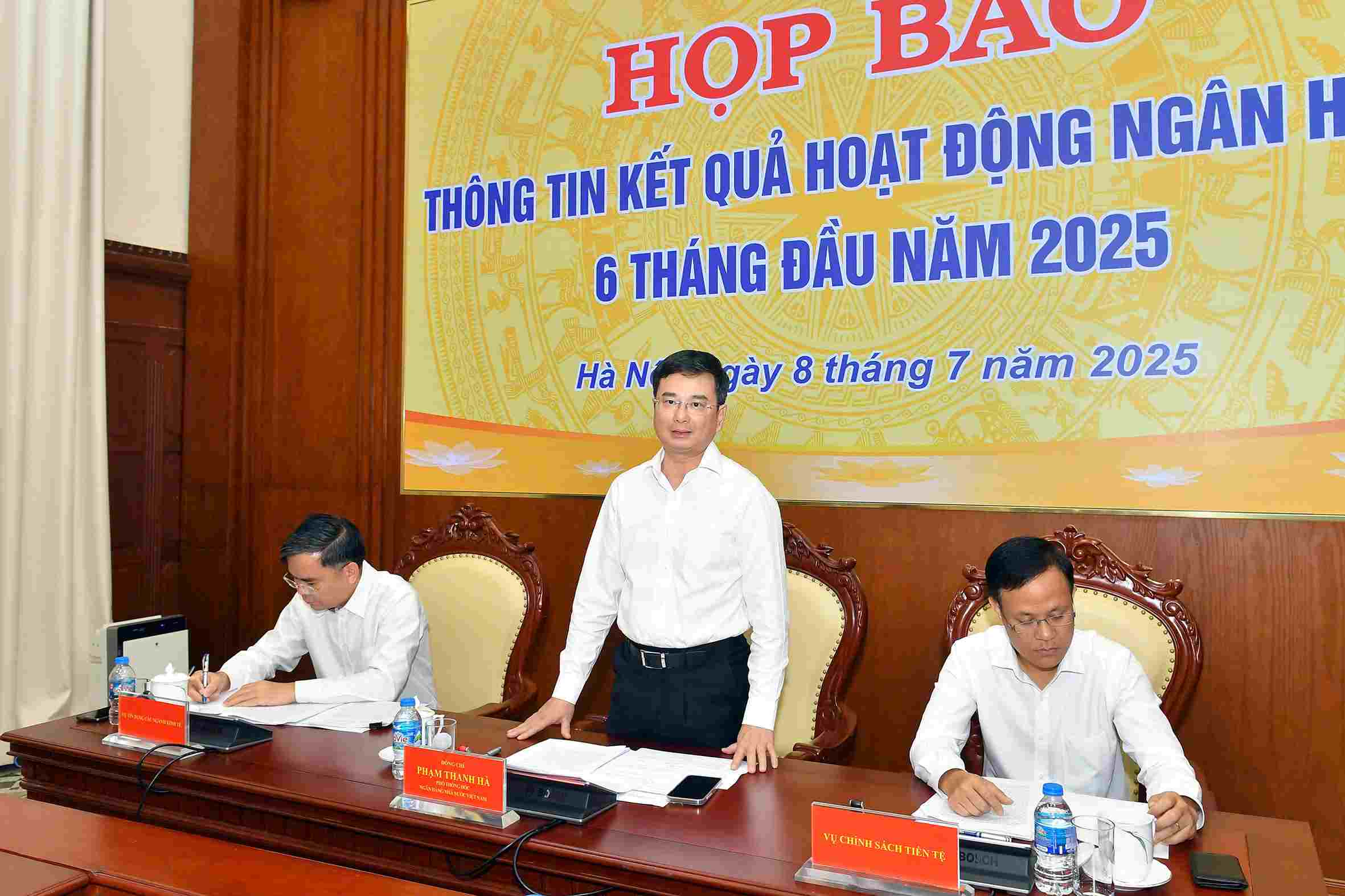 Deputy Governor Pham Thanh Ha - the new spokesperson of the State Bank from July 1, 2025 - chaired the regular press conference for the second quarter, on July 8. Photo: Hoang Giap