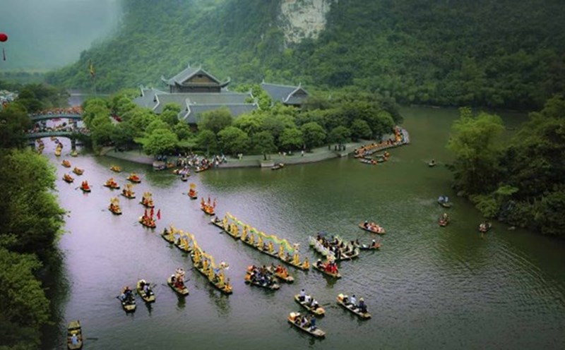 In the first 6 months of the year, Ninh Binh tourism is estimated at 12,711 billion VND. Photo: Truong Huy