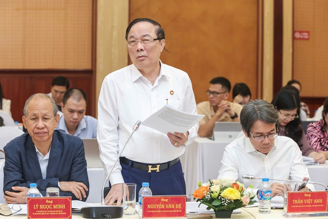 GS.TS Nguyen Van De - Chu tich Hiep hoi Benh vien tu nhan Viet Nam danh gia cao ket qua cong tac sap xep to chuc bo may Mat tran trong thoi gian qua. Anh: Hai Nguyen