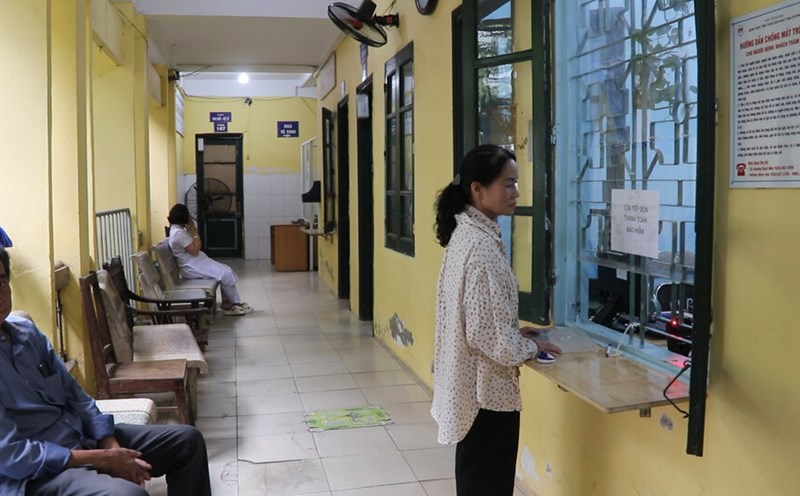 Providing long-term medicine, reducing the burden on relatives of chronic patients