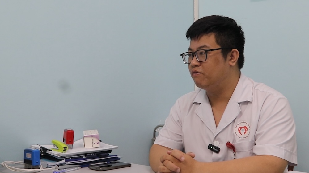 ThS.BS Nguyen Khac Dung, Pho Truong khoa Lam sang Benh vien Tam than ban ngay Mai Huong. Anh: Nguyen Linh