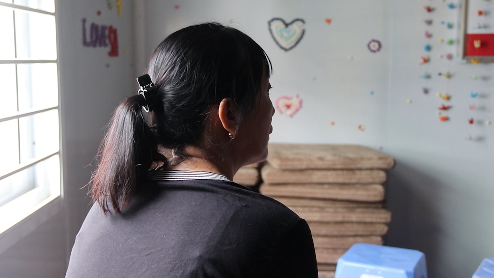 10年以上大麻を使用した後、30歳の青年が妄想状態になり、実母を野蛮に攻撃しました。写真:Cao Thom。写真は患者の家族です.