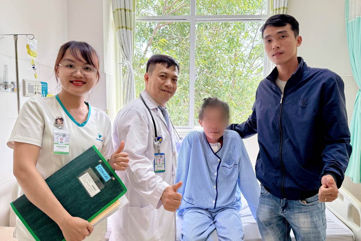 Hien tinh trang suc khoe nguoi benh on dinh va duoc xuat vien sau 15 ngay dieu tri. Anh: Benh vien cung cap