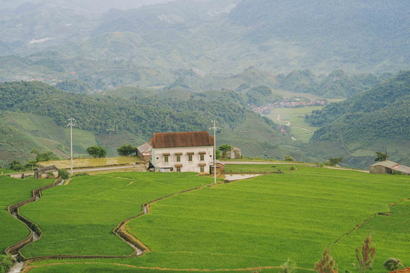Suối Bon (bản Suối Bon), nằm tại xã Lóng Luông, Vân Hồ, Sơn La là một trong những địa điểm có thiên nhiên hoang sơ mang đậm bản sắc vùng cao Tây Bắc. Ảnh: NVCC