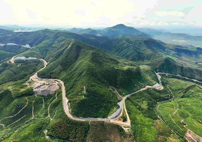 Du an cao toc Quy Nhon - Pleiku se khoan ham xuyen nui qua deo An Khe. Anh: Nguyen Gia