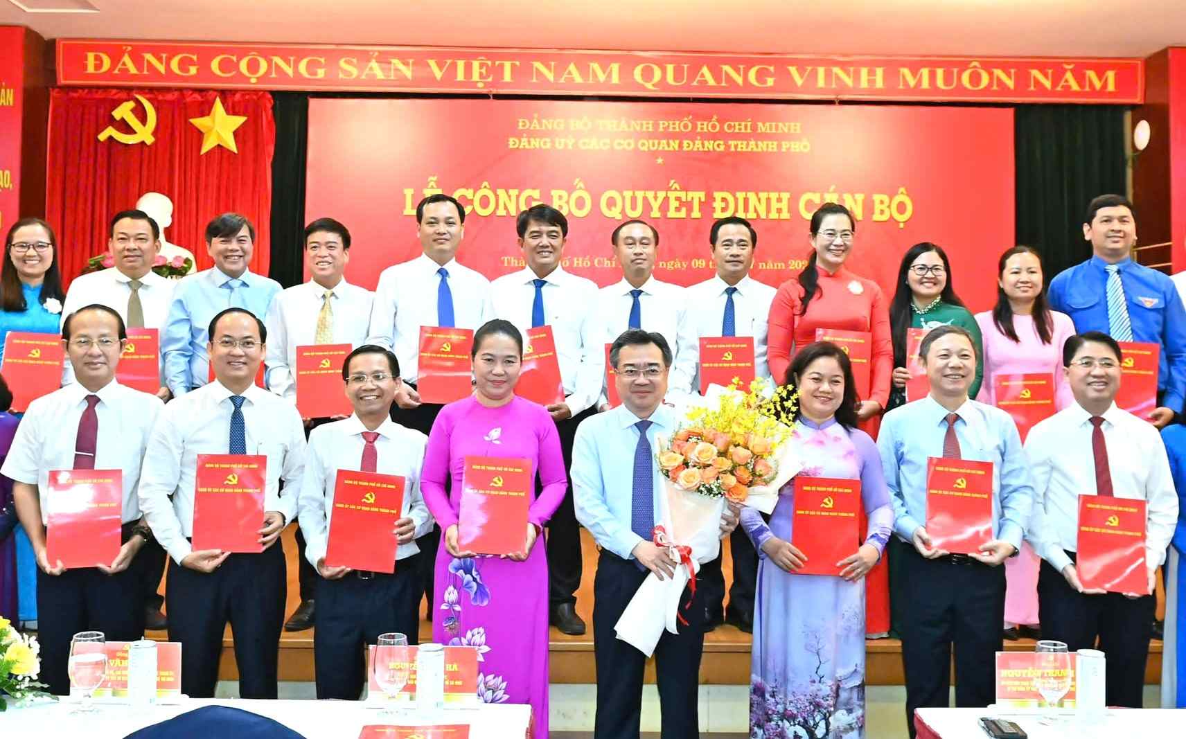 Ra mat Ban Chap hanh Dang bo cac co quan Dang TPHCM. Anh: Viet Dung