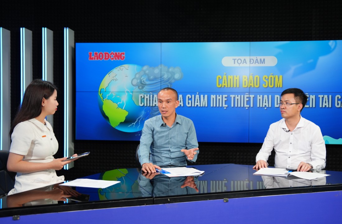 Vue d'ensemble du seminaire Alerte precoce - La cle pour reduire les dommages causes par les catastrophes naturelles.