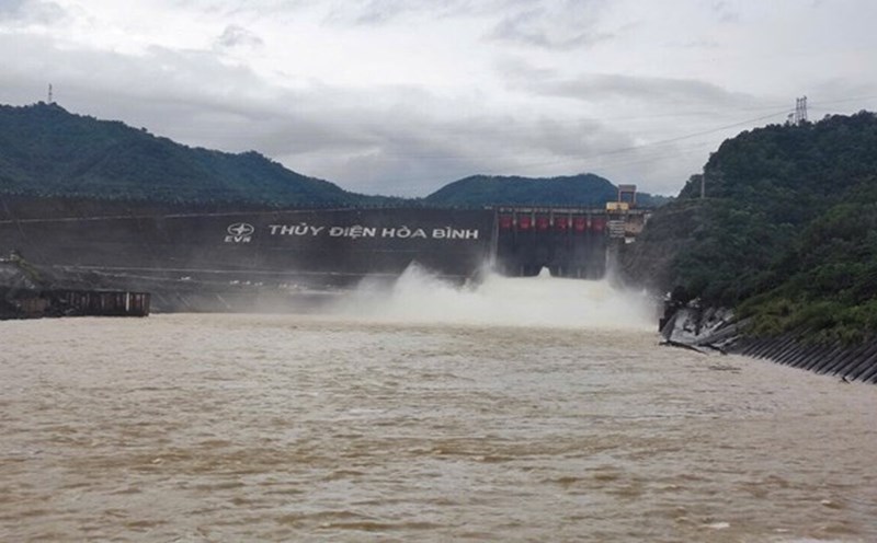 The Department of Irrigation Works Management and Construction requires early warnings before irrigation works release floodwaters. Photo: Dang Tinh