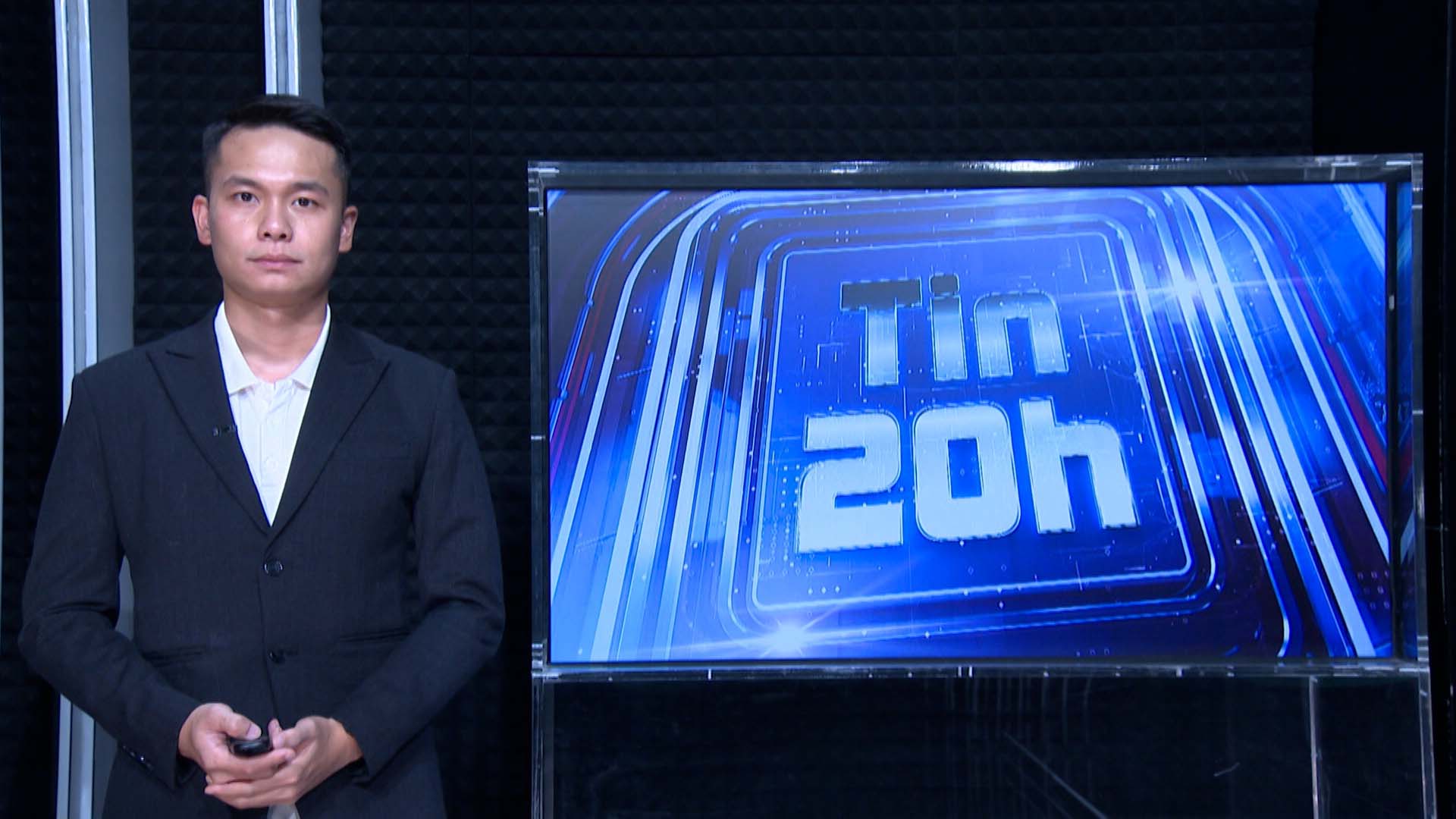 20h News: New information on the case of a car crashing into a series of motorbikes in Hanoi