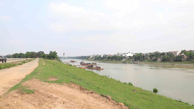 Ha Noi cho phep xay dung cong trinh tren dat nong nghiep bai song, bai noi. Anh: Huu Chanh
