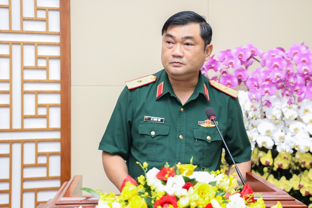 Thieu tuong Le Xuan The quyet tam thuc hien tot chuc trach, nhiem vu tren cuong vi Tu lenh Quan khu 7. Anh: Le Tien