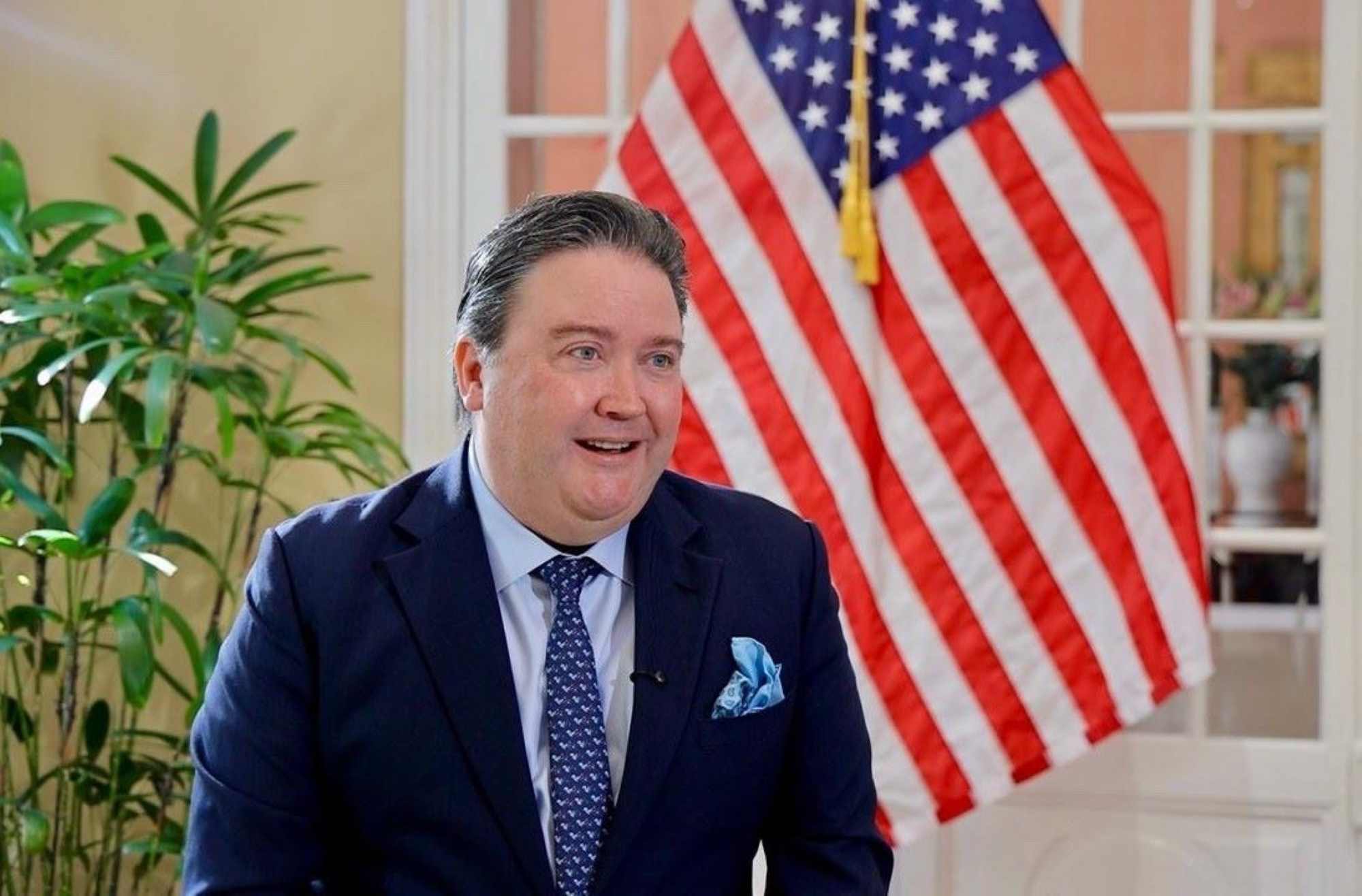 El embajador de los Estados Unidos en Vietnam Marc Knapper discutio con la prensa para celebrar el 30 aniversario del establecimiento de las relaciones de Vietnam: los Estados Unidos. Foto: Nhat Hong