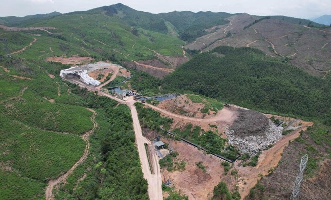 Dong Mo landfill, Mong Duong ward, Quang Ninh province. Photo: Doan Hung