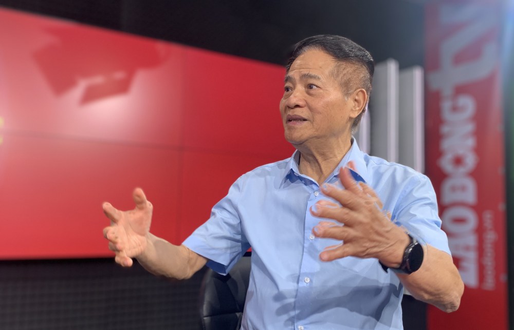 Associate Professor, Dr. Dao Duy Quat - former Deputy Head of the Central Committee for ideology and Culture - emphasized that propaganda work is always worthy of the role of "going ahead - paving the way". Photo: Tran Vuong