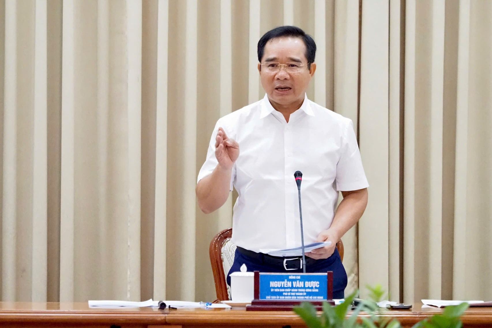 Chu tich UBND TPHCM Nguyen Van Duoc phat bieu ket luan cuoc hop. Anh: Hoang Hung