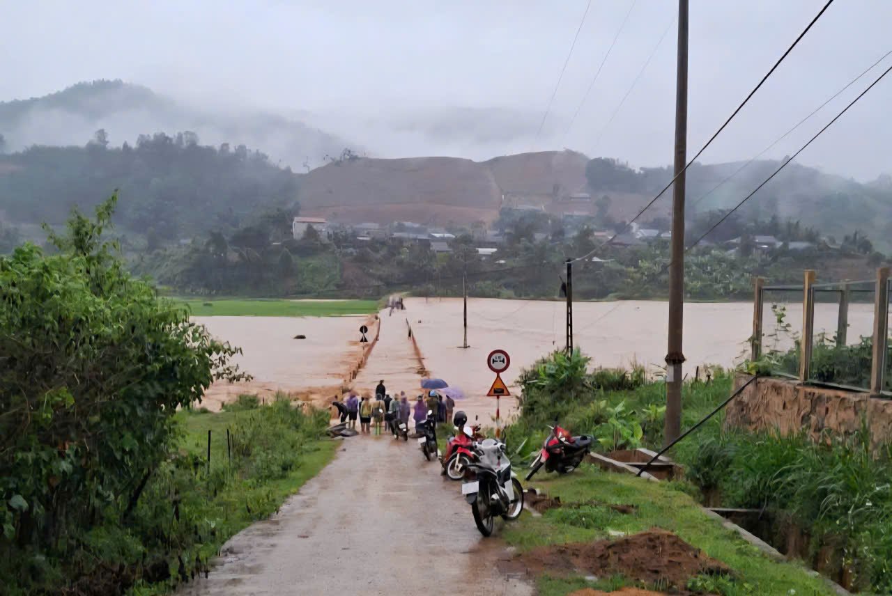 Hien nuoc song Ma van dang tiep tuc dang cao. Anh: Dieu Anh