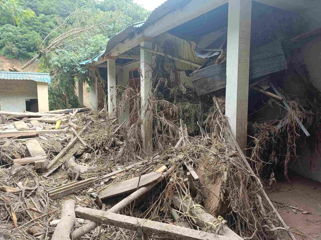 Muong tip 2 Primary Boarding School for Ethnic Minorities (Nghe An) was devastated after the historic flood that occurred at the end of July 2025. Photo: Gia Thao