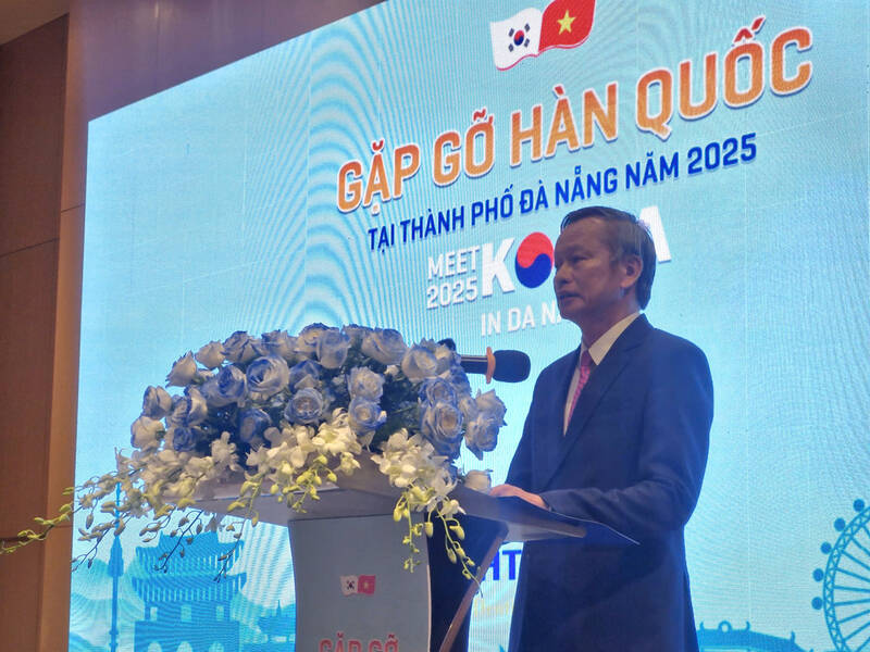 Ông Đoàn Ngọc Hùng Anh - Phó Chủ tịch HĐND TP Đà Nẵng - phát biểu tại hội nghị. Ảnh: Thu Giang