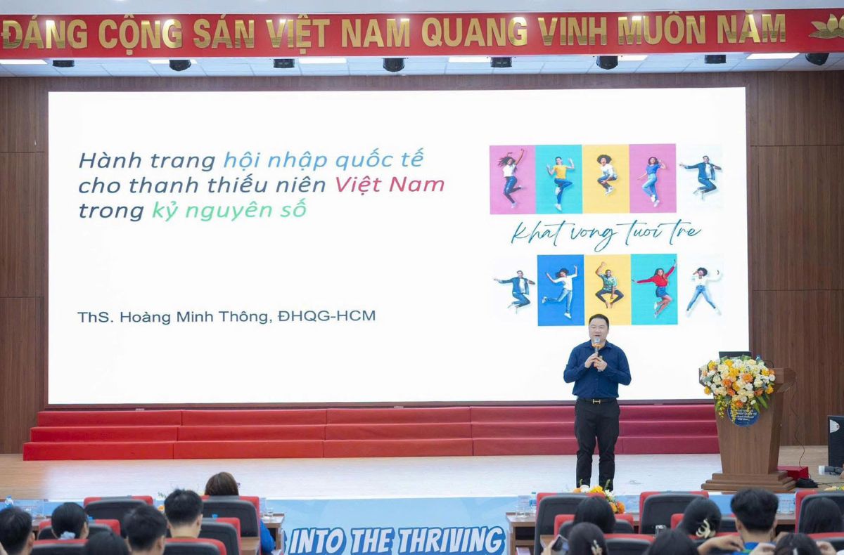 Seminar "international integration equipment for Vietnamese youth in the digital age". Photo: Hai Phong Portal
