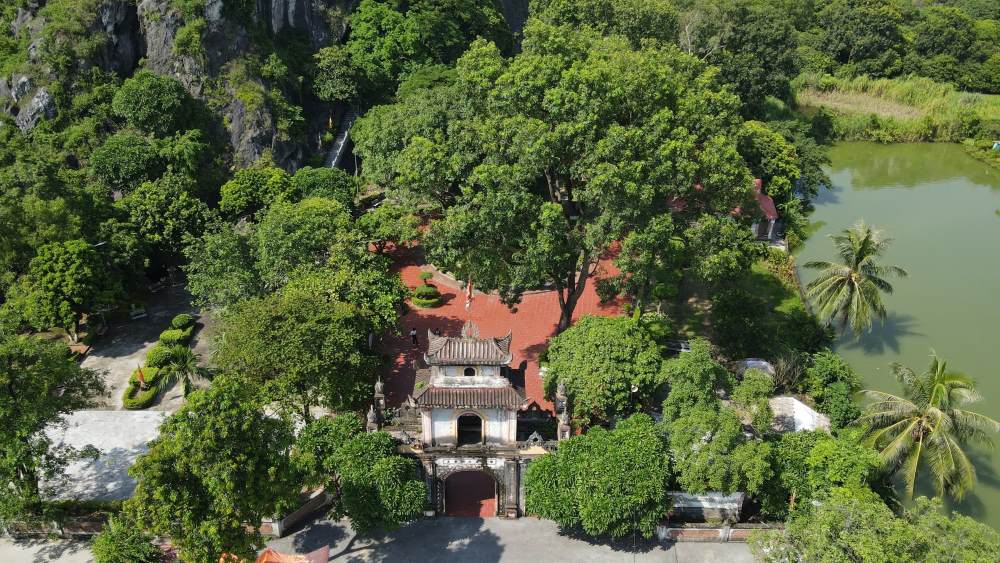 Dong Kinh Chu nam o day nui da voi Duong Nham thuoc quan the di tich An Phu - Kinh Chu - Nham Duong duoc cong nhan la di tich quoc gia dac biet nam 2016. Ảnh: Mai Dung
