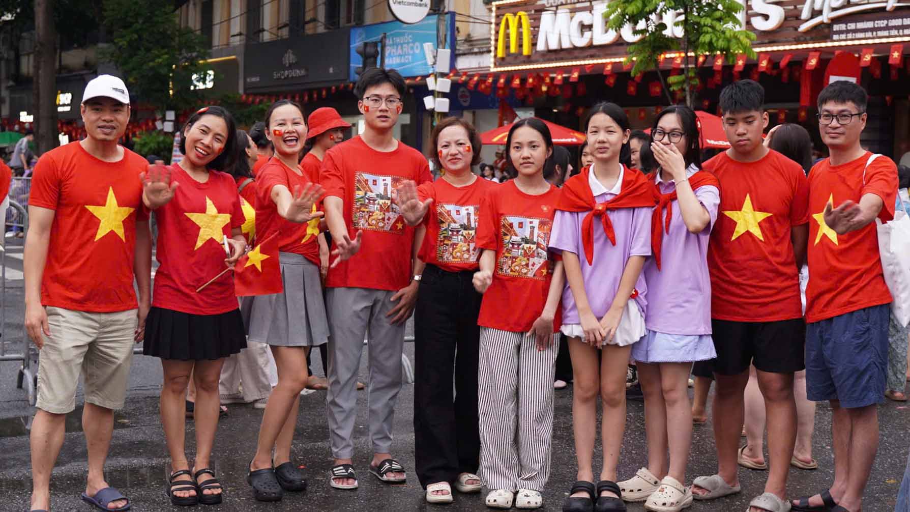 Dai gia dinh anh Nguyen Duy Quang. Anh: Linh Trang - Trang Anh