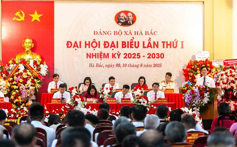 El Comite del Partido de la comuna de Ha Bac ciudad de Hai Phong establece 26 objetivos y 3 etapas innovadoras para el mandato 2025-2030. Foto: Hai Minh
