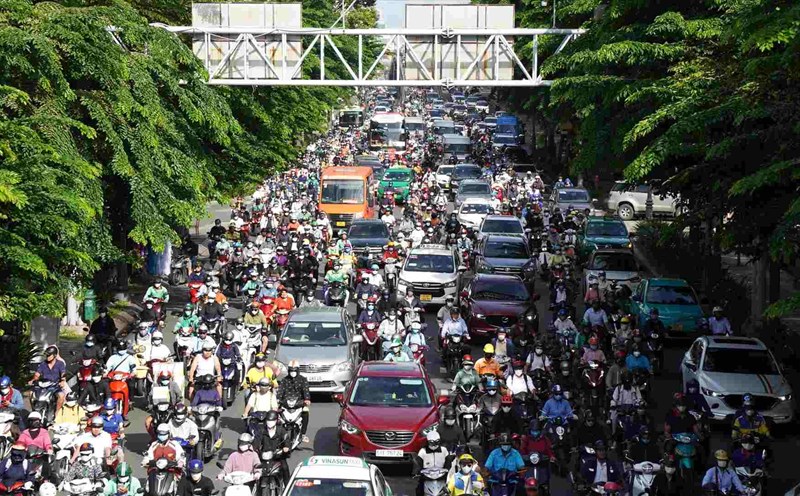 Ho Chi Minh City after the merger has more than 11.4 million motorbikes and 1.3 million cars. Photo: Anh Tu