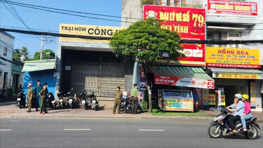 TPHCMのTo Ky通りで死亡した被害者の現場。写真:Dong Hoang