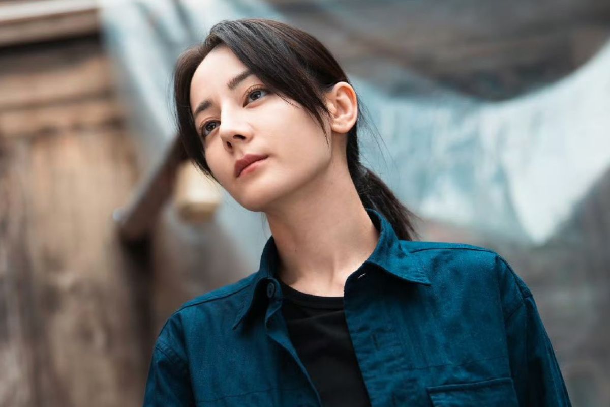 Dich Le Nhiet Ba、「Loi kiem hoa hong」のシンプルなイメージ。写真:プロデューサー