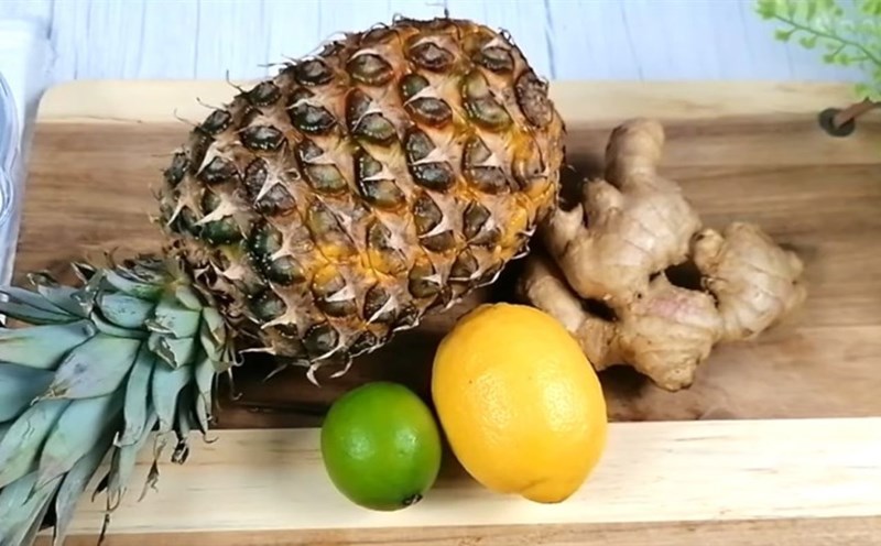 Ginger and pineapple juice is rich in nutrients. Photo: T.L