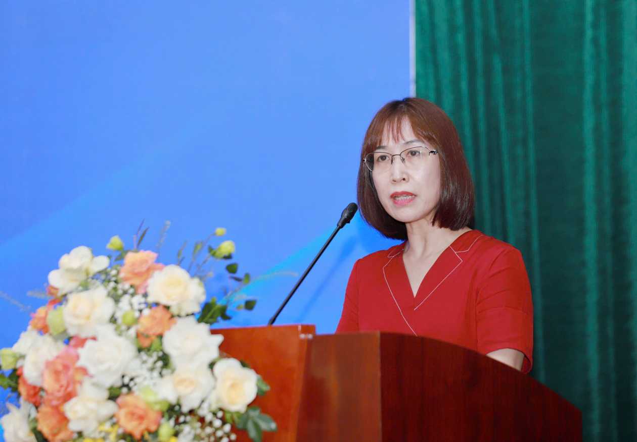 Ba Vi Thi Hong Minh, Pho Giam doc Van phong Gioi su dung lao dong – VCCI. Anh: To The