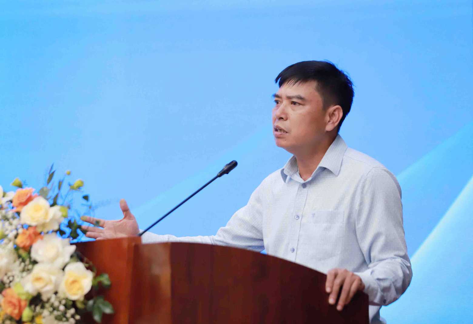 Ong Pham Vu Quoc Binh, Pho Cuc truong - Cuc Giao duc nghe nghiep va Giao duc thuong xuyen - Bo Giao duc va Dao tao, phat bieu tai Hoi thao. Anh: To The.