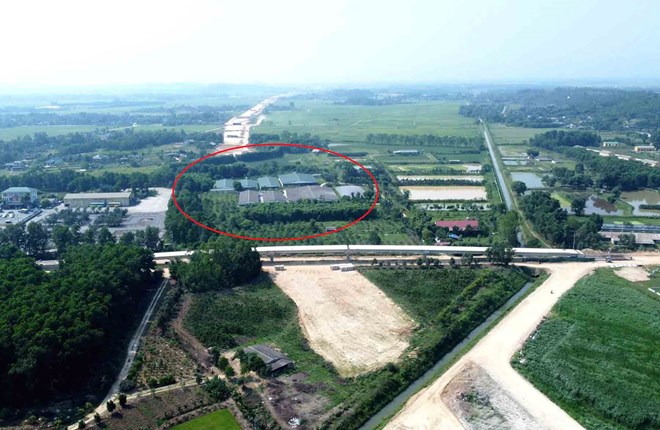 Nhiều bất thường tại trại lợn chắn ngang cao tốc ở Hà Tĩnh