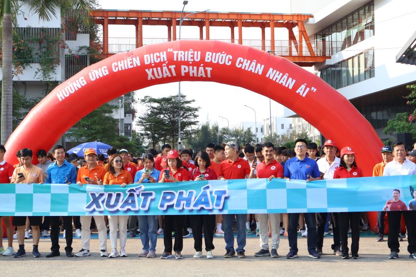 Hoi Chu thap do Da Nang co nhieu hoat dong nhan dao, tu thien thiet thuc truoc khi sap nhap. Anh: Van Truc