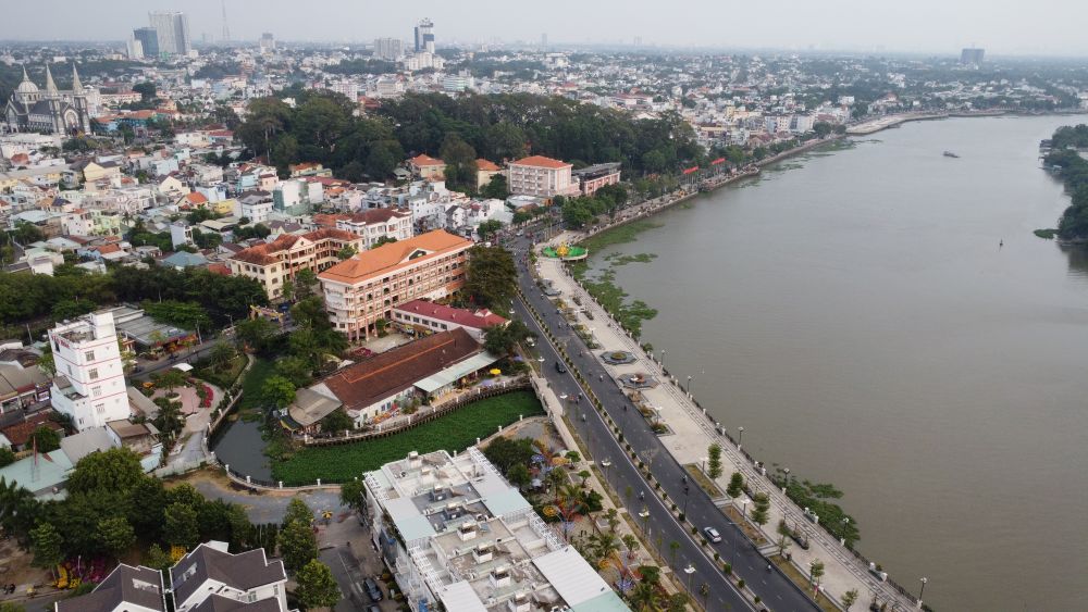The central area of Thu Dau Mot ward has the Saigon River flowing through. Photo: Dinh Trong