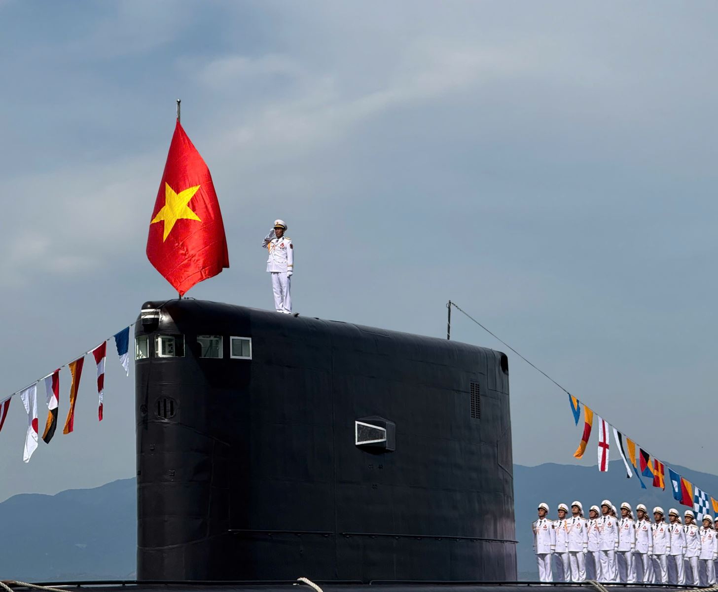 The marine parade force is actively practicing phase 2 as planned. Photo: Navy