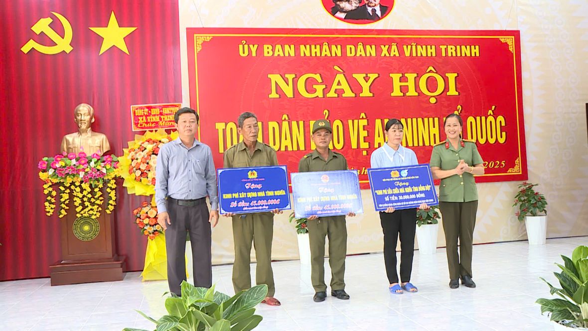 Khen thuong tap the va ca nhan co thanh tich xuat sac trong phong trao bao ve an ninh To quoc. Anh: Don vi cung cap