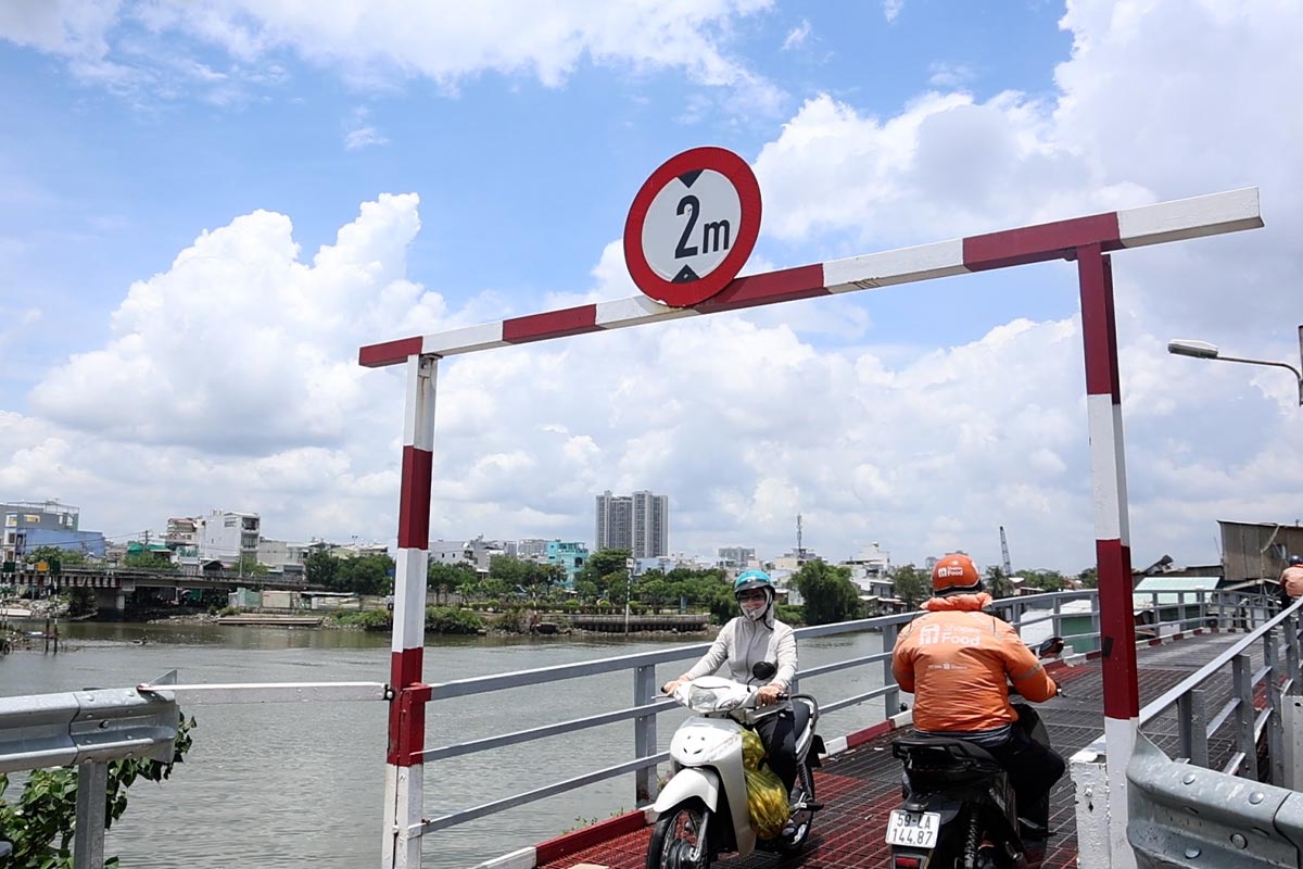 Ho Chi Minh City is about to have a new bridge to replace the iron bridge, people are happy because the noise has stopped all day and night